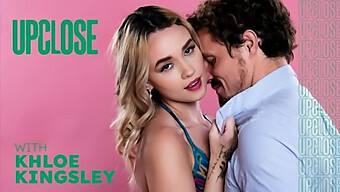 Aventura De Elenco Apaixonada De Khloe Kingsley Com Sexo Oral Intenso E Dedilhado De Buceta